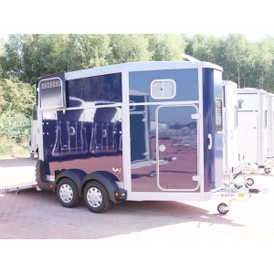 Ifor Williams Pferdeanhänger HB511|Sattelkammer|blau|-Neu